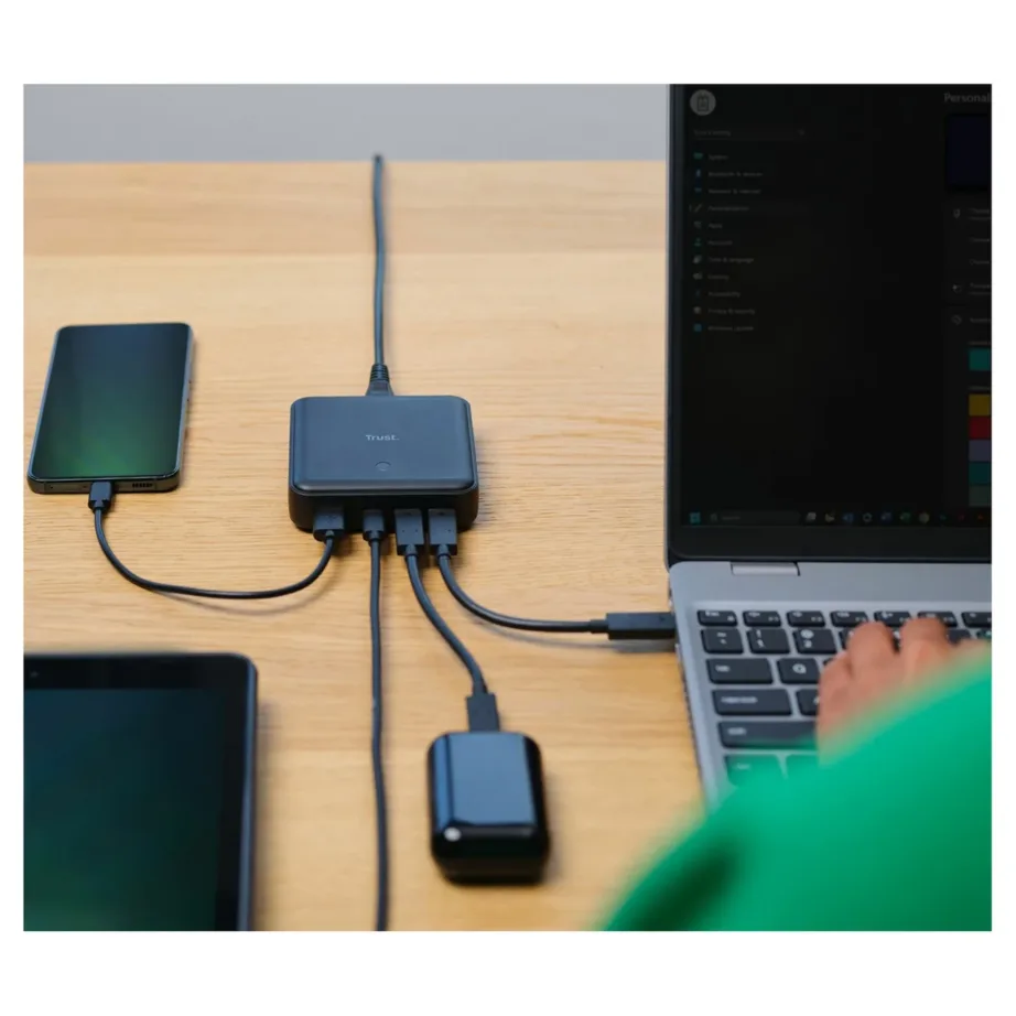 Trust Maxo 25242 100W 3xUSB-C/1xUSB-A universaalne lauakinnituslaadija, must, EU pistik, 1,2 m kaabel – 6
