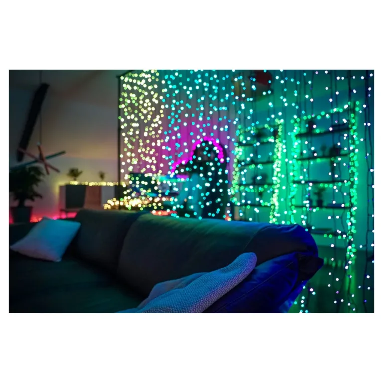 Twinkly Curtain TWW210SPP-TEU 210 RGBW LED 2,1 m mitmevärviline nutikas valguskardin sise- ja välistingimustesse, IP44, Bluetooth, Wi-Fi