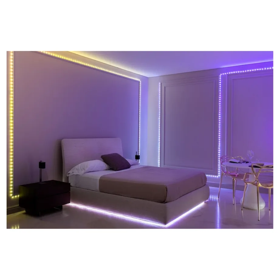 Twinkly TWD060STP-T 3 m 60 LEDiga läbipaistva juhtmega nutikas valguskett sinise, punase ja rohelise valgusega, taimeri ja USB-toitega – 3