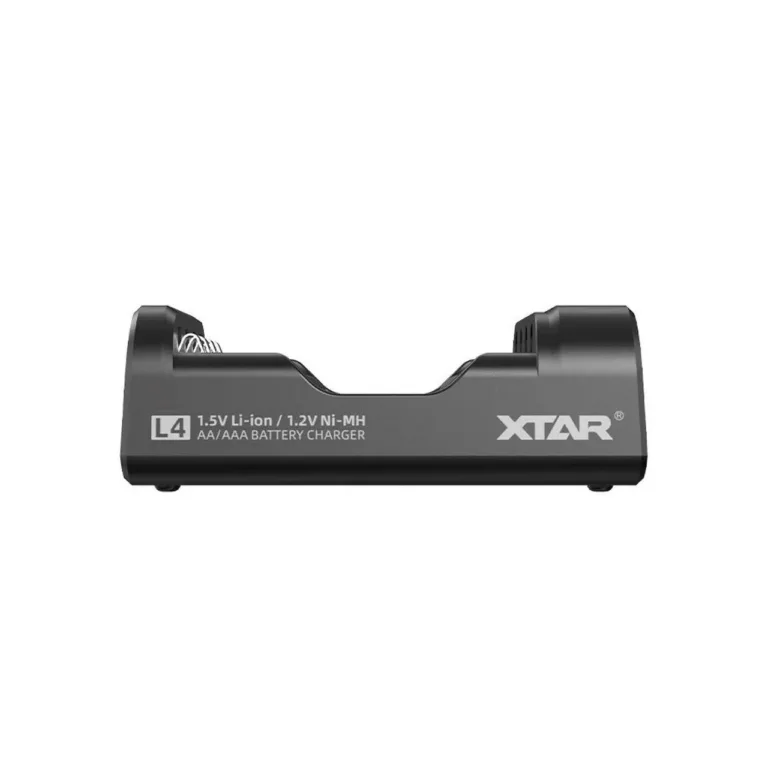 XTAR L4 must USB-C akulaadija 4x AA/AAA NiMH ja 1,5V Li-ion akudele, LED-indikaatoritega
