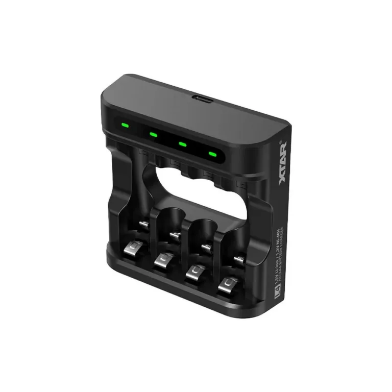 XTAR L4 must USB-C akulaadija 4x AA/AAA NiMH ja 1,5V Li-ion akudele, LED-indikaatoritega