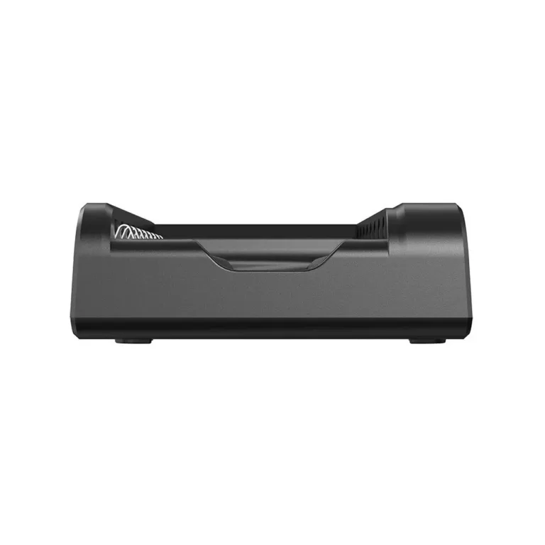 XTAR L8 8-pesaline USB-C AA/AAA nutikas akulaadija (Li-Ion/NiMH), must