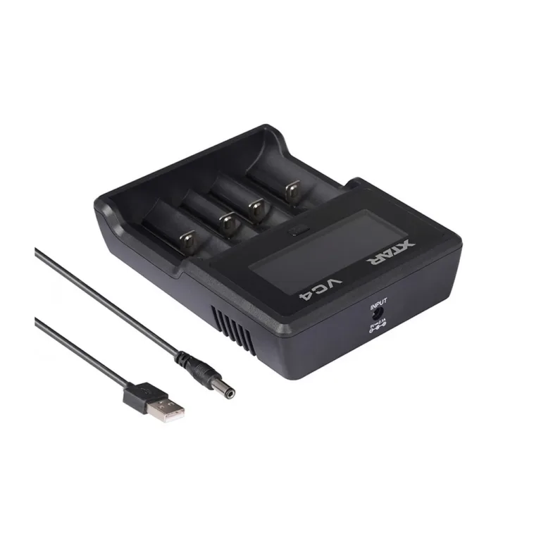 XTAR VC4 nelja pesaga USB akulaadija Li-Ion ja NiMH akudele, LCD-ekraan, must