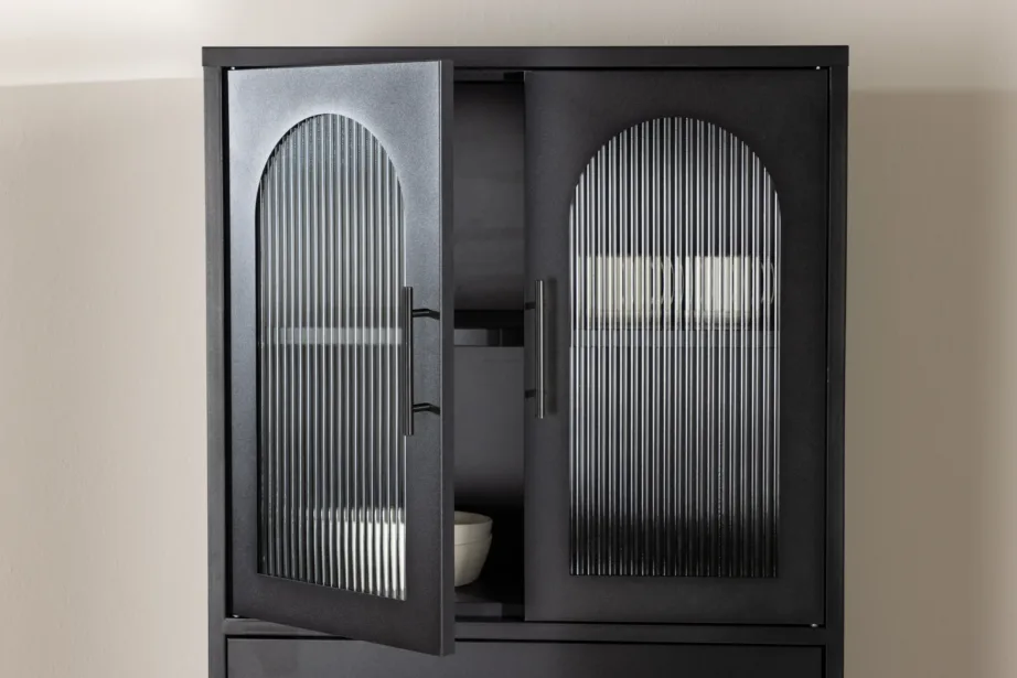 Must metallist vitriinkapp La Paz messingdetailidega (160×70 cm), 30116-100 - 9