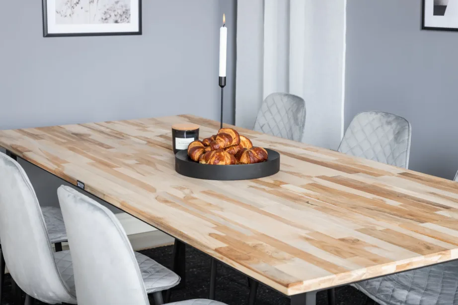 Cirebon ristkülikukujulise tiigipuidust söögilaua ja hallide velvetkattega Polar toolide komplekt (200×90 cm), GR19747 – 8