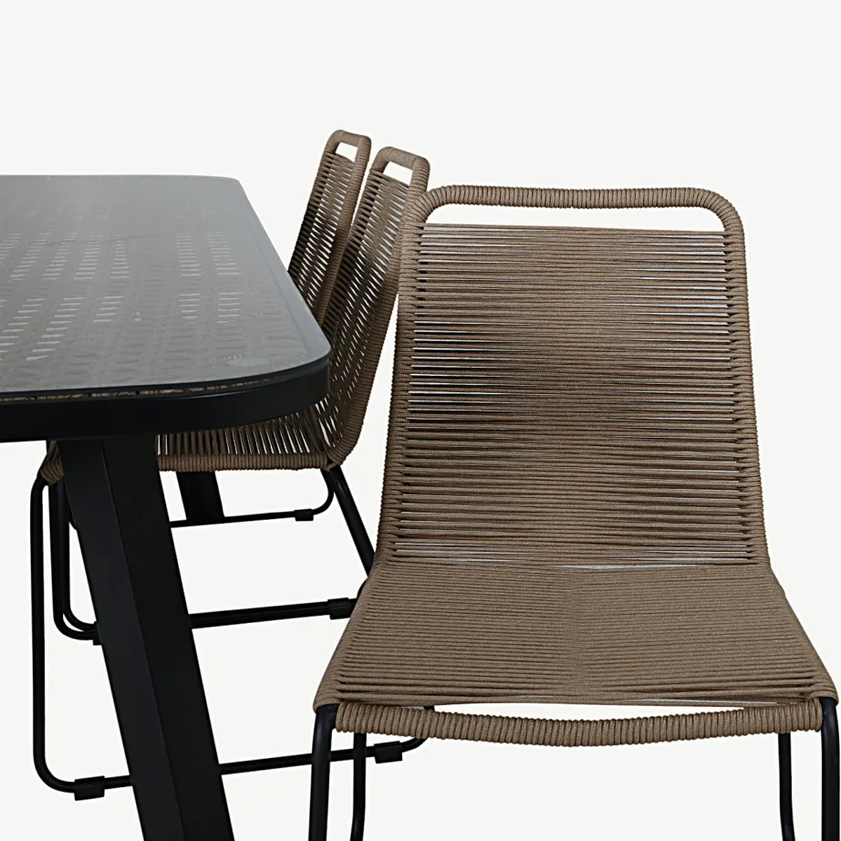 Paola ristkülikukujuline aiamööblikomplekt: musta terasest ja klaasist söögilaud ning pruuni punutisega virnastatavad Lindos toolid, GR21576 – 3