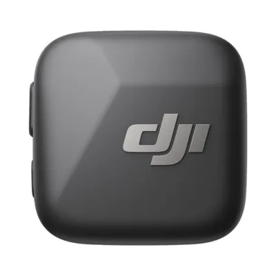 DJI CP.RN.00000431.01 400 m ulatusega must kehakinnitatav juhtmevaba mikrofonisaatja, 11,5 h aku ja klambriga