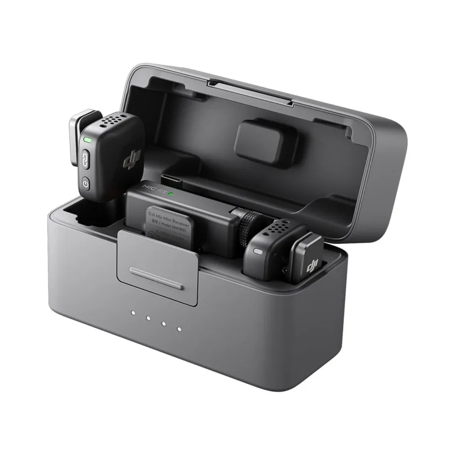 DJI Mic Mini 2 saatja ja vastuvõtjaga juhtmevaba mikrofonisüsteem, kuni 400 m ulatus, kõiksuunaline mikrofon, 3,5 mm heliväljund, kaasaskantav laadimiskohver – 10