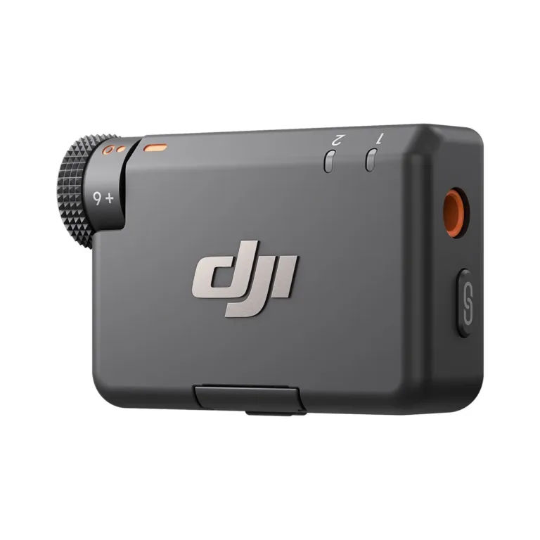 DJI Mic Mini 2 saatja ja vastuvõtjaga juhtmevaba mikrofonisüsteem, kuni 400 m ulatus, kõiksuunaline mikrofon, 3,5 mm heliväljund, kaasaskantav laadimiskohver