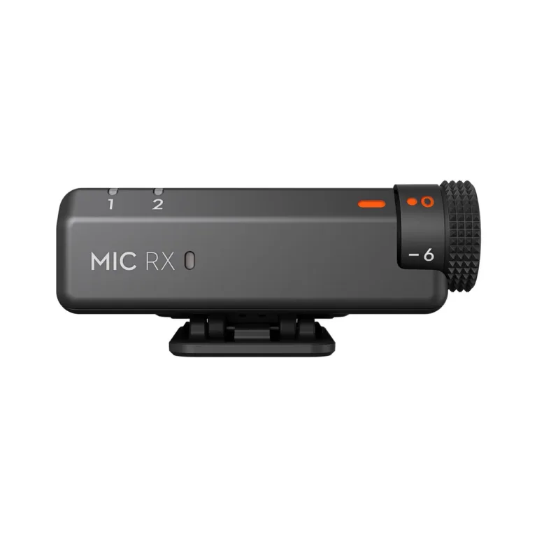DJI Mic Mini 2 saatja ja vastuvõtjaga juhtmevaba mikrofonisüsteem, kuni 400 m ulatus, kõiksuunaline mikrofon, 3,5 mm heliväljund, kaasaskantav laadimiskohver