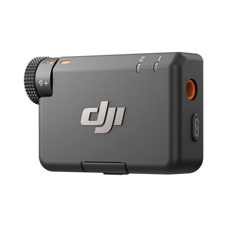 DJI Mic Mini 2 saatja ja vastuvõtjaga juhtmevaba mikrofonisüsteem, kuni 400 m ulatus, kõiksuunaline mikrofon, 3,5 mm heliväljund, kaasaskantav laadimiskohver