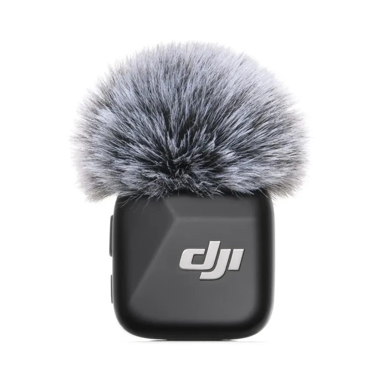 DJI Mic Mini 2 saatja ja vastuvõtjaga juhtmevaba mikrofonisüsteem, kuni 400 m ulatus, kõiksuunaline mikrofon, 3,5 mm heliväljund, kaasaskantav laadimiskohver