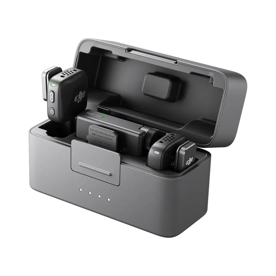 DJI Mic Mini 2 saatja ja vastuvõtjaga juhtmevaba mikrofonisüsteem, kuni 400 m ulatus, kõiksuunaline mikrofon, 3,5 mm heliväljund, kaasaskantav laadimiskohver