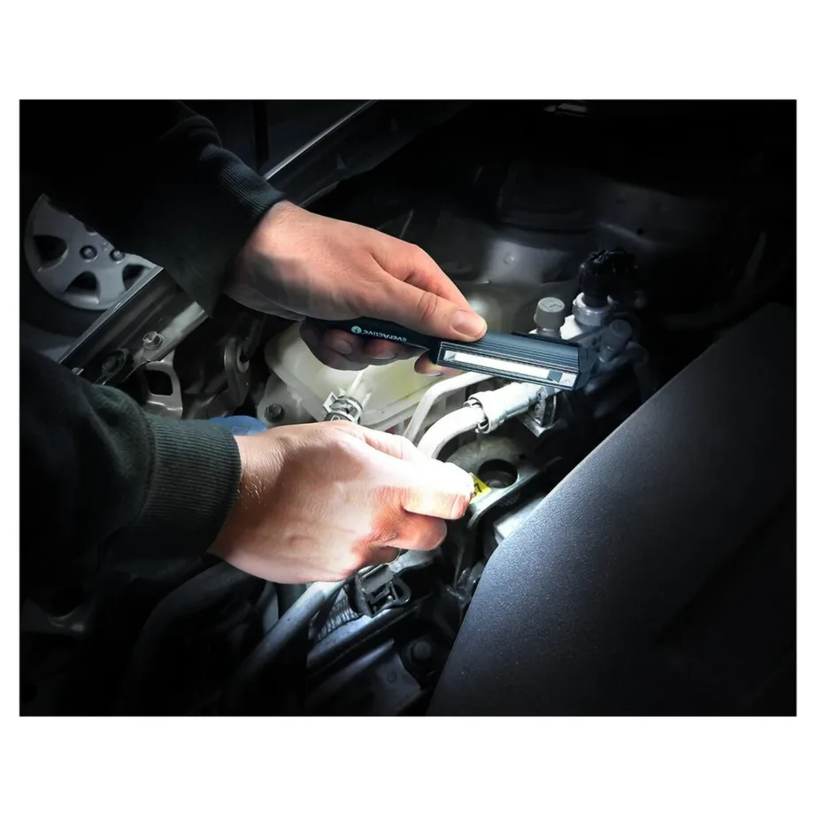 everActive WL-200 3W 200lm punane alumiiniumist taskulamp IPX4, 161,7 mm, AAA patareidega – 3