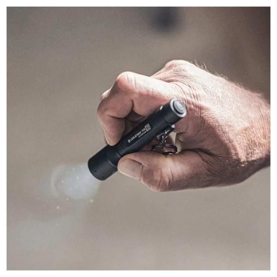 Ledlenser P3R 200 lm must laetav võtmehoidja LED-taskulamp, 94 mm alumiiniumkorpus, IP54, aku ja USB-C kaabel komplektis – 6