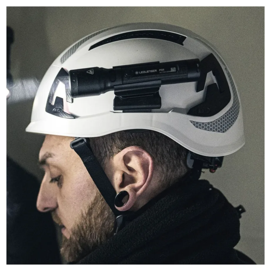 Ledlenser P5R 750 lm must 121 mm alumiiniumist laetav LED-taskulamp, IP68, 20 h aku – 6