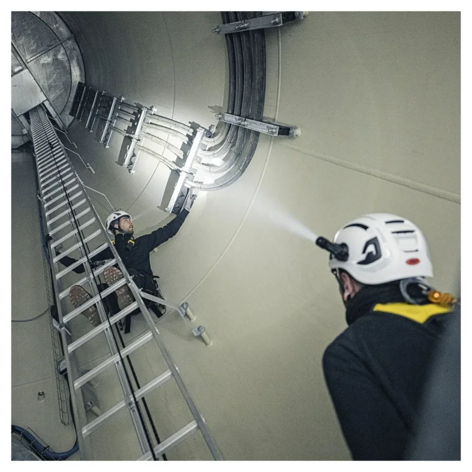 Ledlenser P5R 750 lm must 121 mm alumiiniumist laetav LED-taskulamp, IP68, 20 h aku – 7