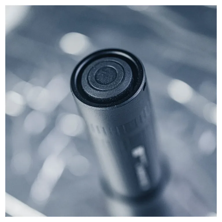 Ledlenser P7 650 lm must LED-taskulamp, 131 mm alumiiniumkorpus, 4xAAA, IP54