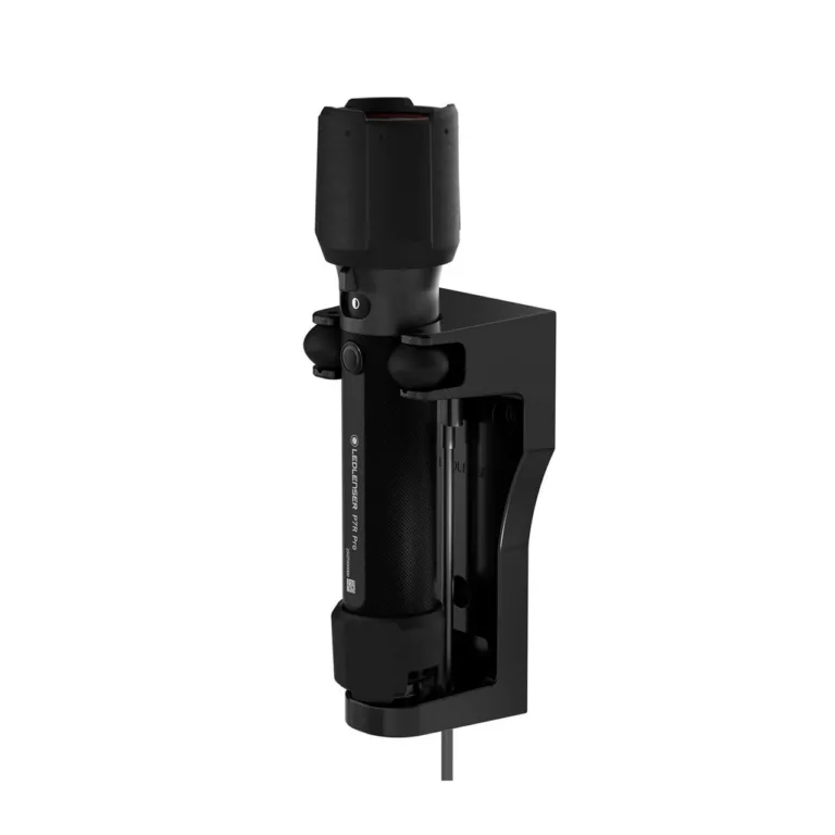 Ledlenser P7R Pro 2000 lm must LED-taskulamp, 170 mm alumiiniumkorpus, 21700 Li-ion aku, IP68, laadimisjaam komplektis