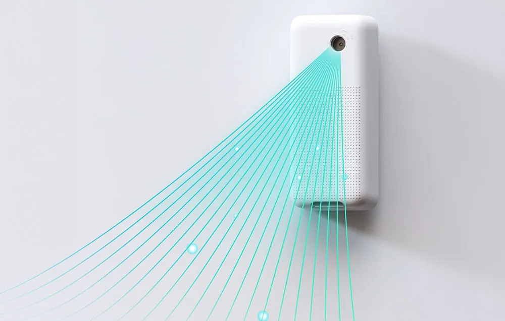 Petkiti nutikas lõhnaeemaldaja seinale paigaldatuna; näidatud on seadme tööulatus.