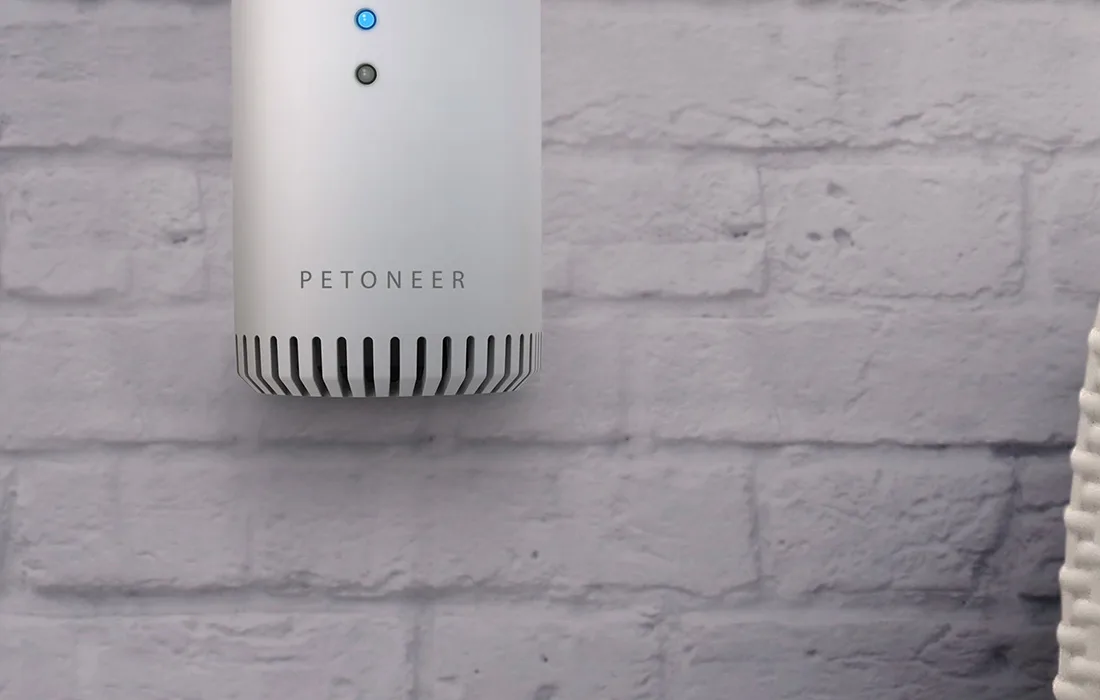 kassiliivakasti lõhnaeemaldi osooniga – Petoneer AOE010 (IR-andur)