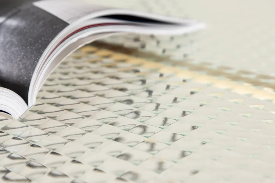 Ümmargune messingraamiga klaasdiivanilaud Bubbles (ø98 cm), 18039-660 – 12