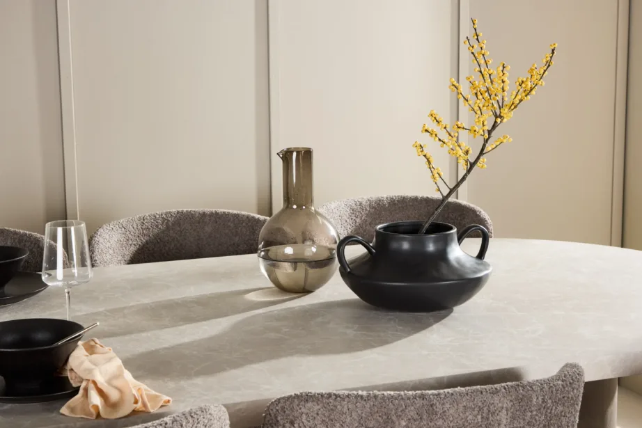 Söögilaud Narvik beeži marmormustriga (200×100 cm) ja 6 pruunist bukleest Astoria tooli, GR24710 – 9