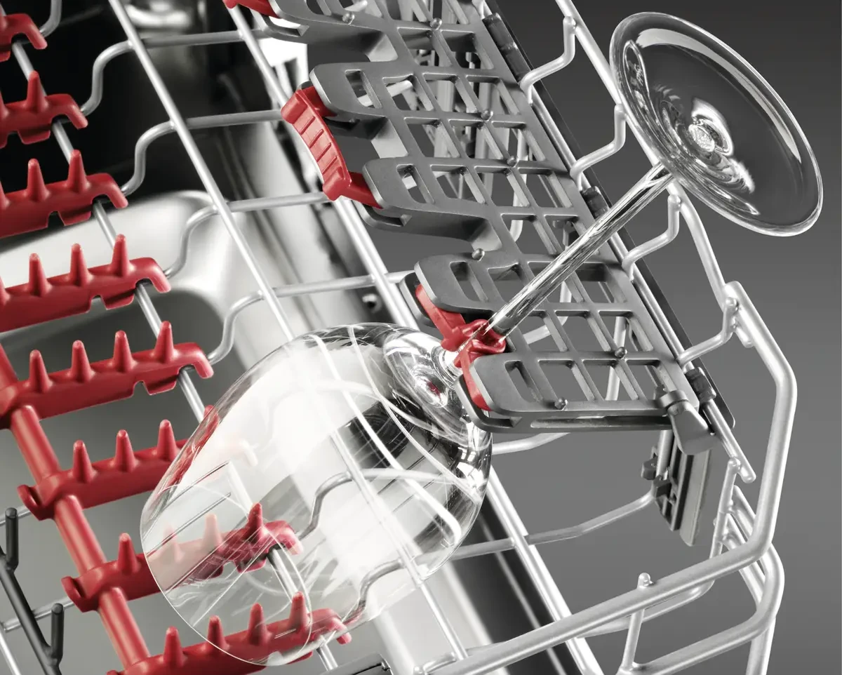 SoftGrip ja SoftSpikes hoiavad veiniklaase nõudepesumasinas kindlalt ja turvaliselt