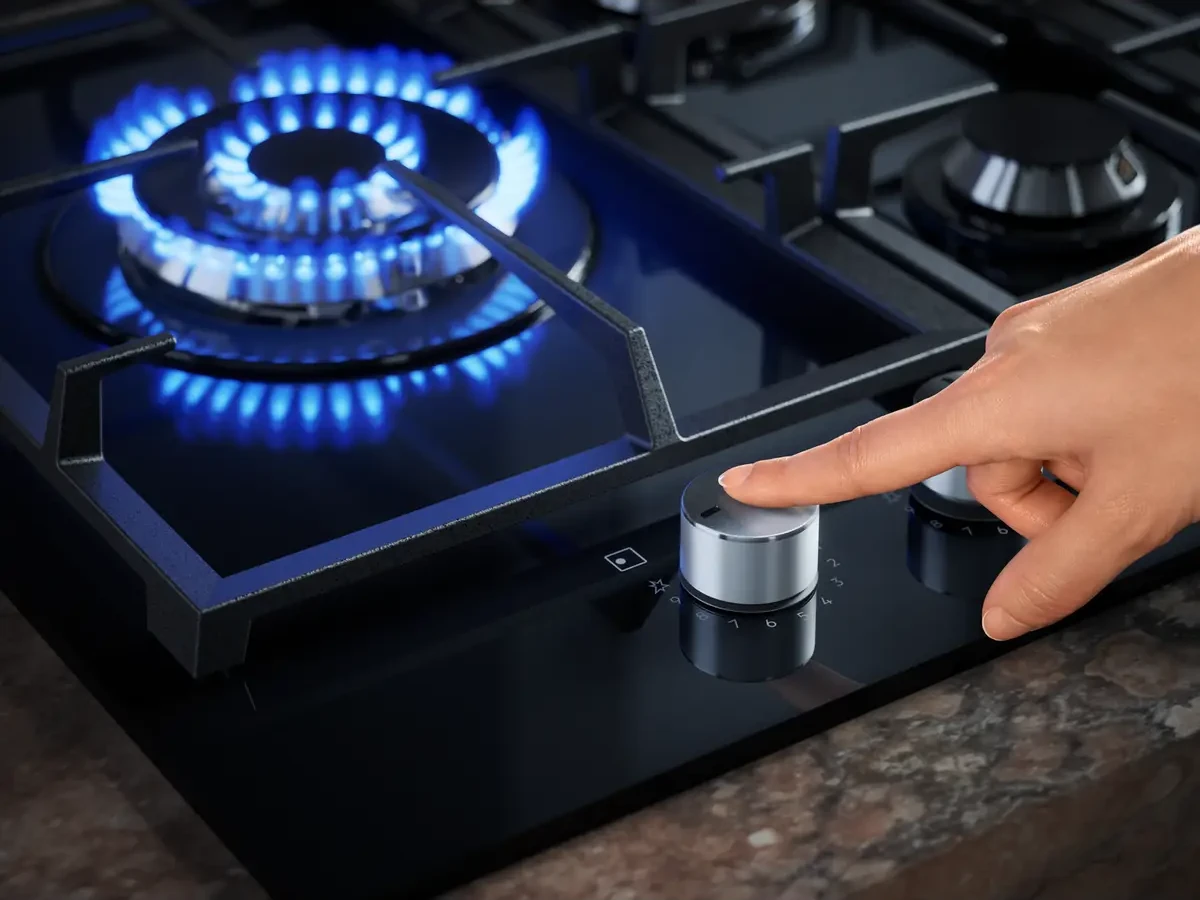 Integreeritud nuppsüüde AEG gaasipliidiplaadil kiireks leegi süütamiseks
