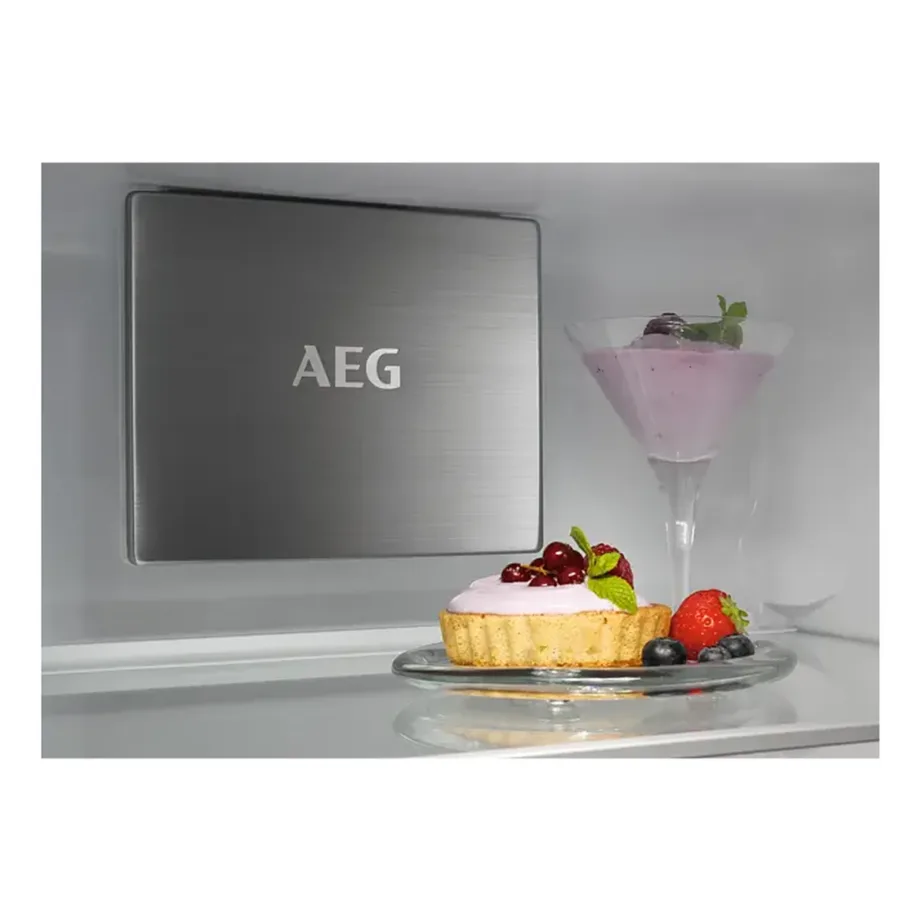 Integreeritav NoFrost külmik-sügavkülmik Wi‑Fi-ga AEG NSC7P751ES, 287+89 l, 70 cm, MaxiSpace, GreenZone+ sahtel, inverterkompressor, libisevad hinged, LED-valgustus, E-kl – 10