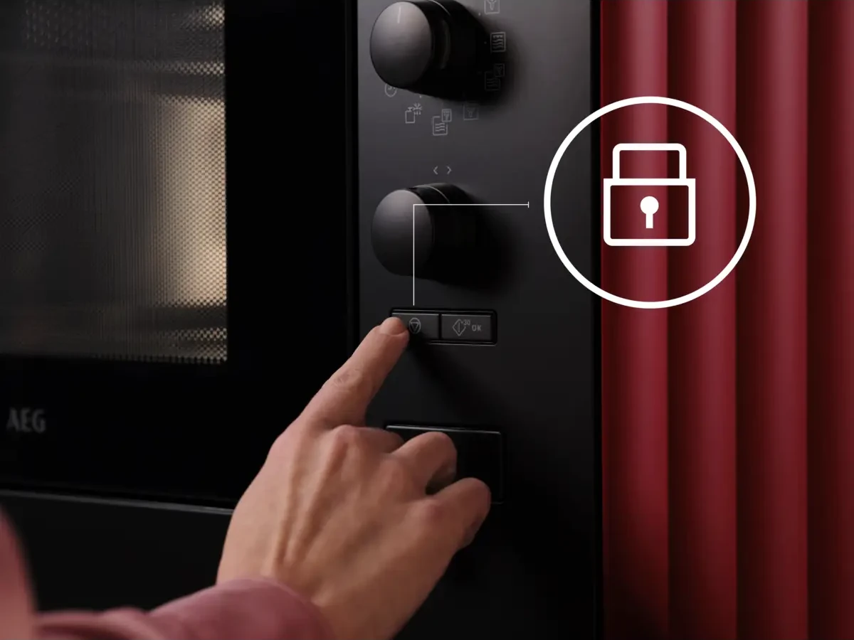 AEG mikrolaineahju lapselukk hoiab ära juhusliku sisselülitamise