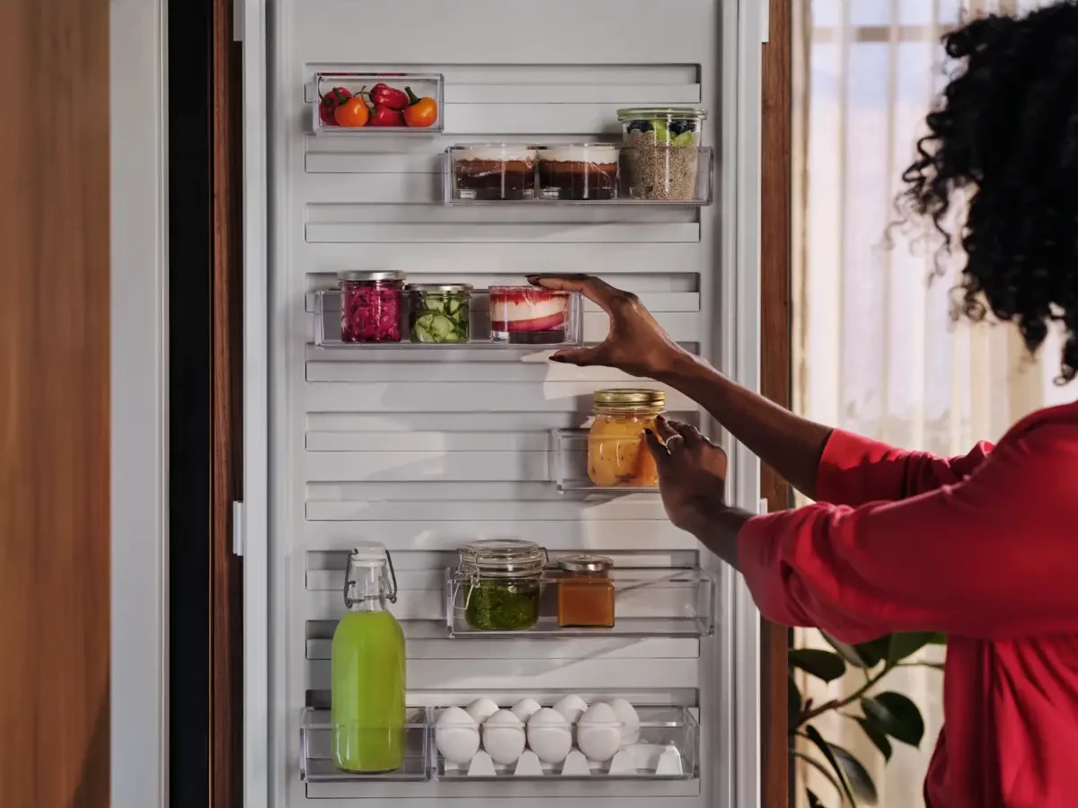 CustomFlex ukseriiulid paindlikuks toiduainete paigutamiseks