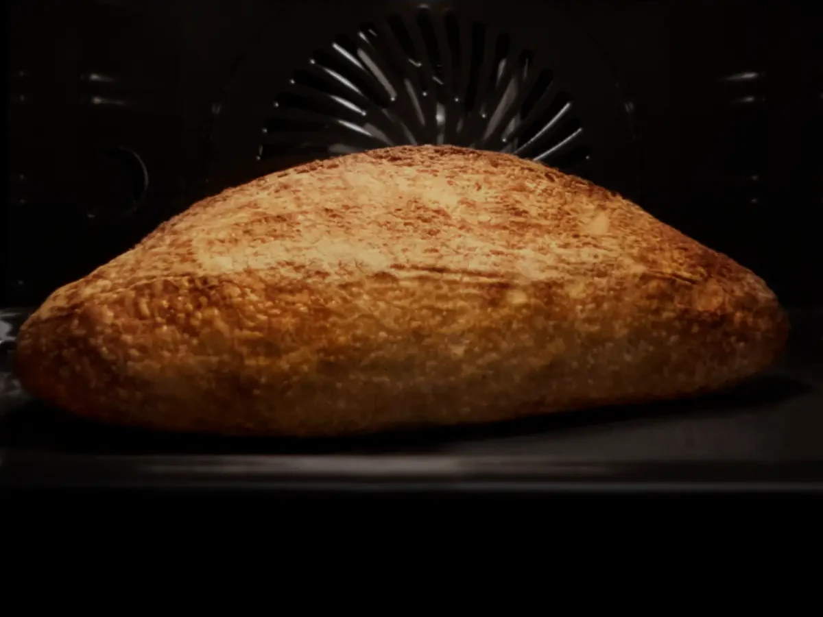 SteamBake aurufunktsioon AEG ahjus ühtlase küpsetustulemuse jaoks