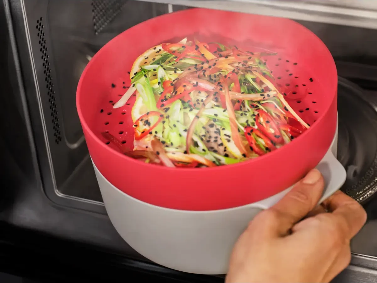 AEG TB6SM171DB mikrolaineahi SteamSet aurufunktsiooniga tervislikuks toiduvalmistamiseks