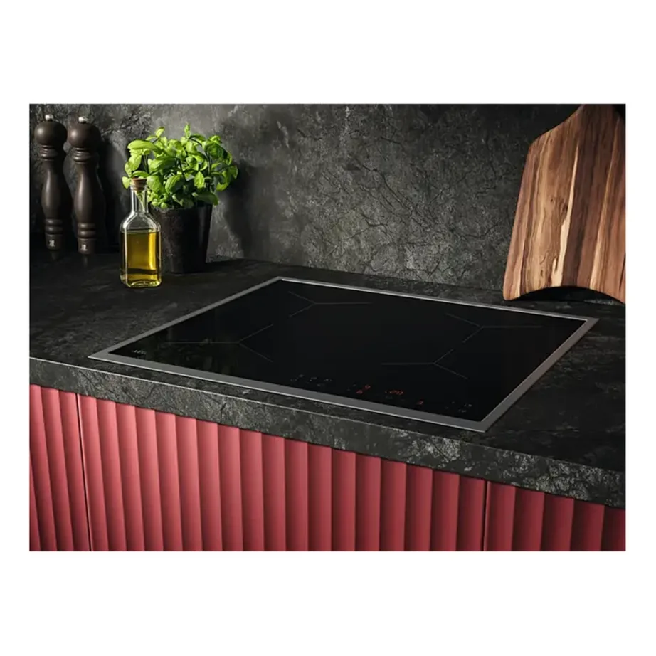 60 cm induktsioonpliidiplaat Hob2Hood ja PowerBoostiga AEG TN64IA00XB, 4 keeduala, 7200 W, puutetundlik juhtimine, taimer, lapselukk, raamiga, must – 3