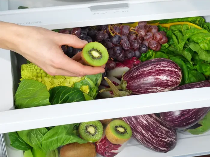 AEG TSC7G181ES külmiku GreenZone sahtel vitamiinide paremaks säilitamiseks