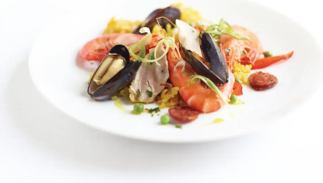 Electrolux EHF6232FOK keraamiline pliidiplaat suure paellatsooni ja suurte pannide jaoks