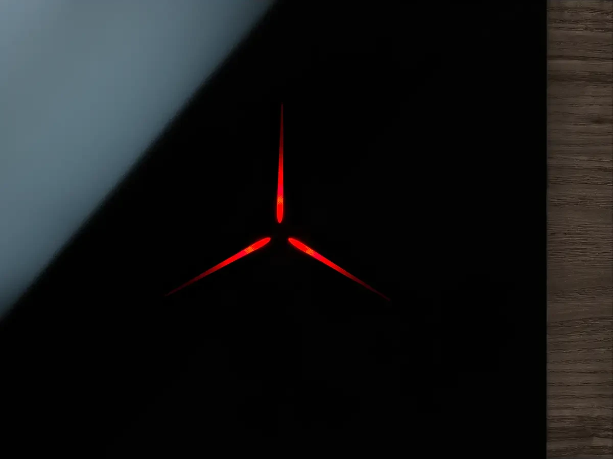 Electrolux EIP6446 must raamita induktsioonpliidiplaat ühtlaselt tööpinda sulanduva disainiga