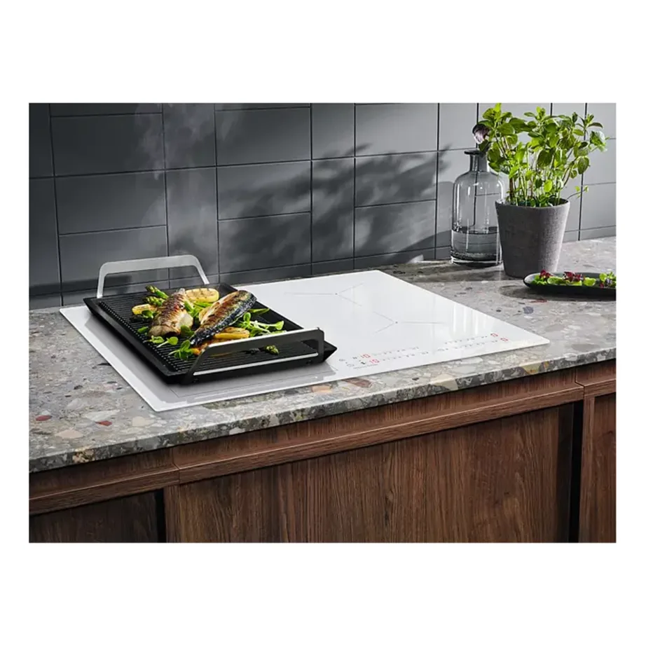 Induktsioonpliidiplaat Bridge-tsooniga ELECTROLUX EIV63440BW, 60 cm, 4 keeduala, valge, puutejuhtimine, PowerBoost – 2