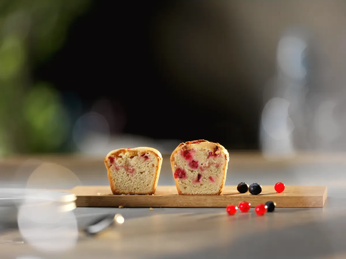 SteamBake funktsioon maitsvate küpsetiste jaoks Electrolux EOD5C50Z ahjus