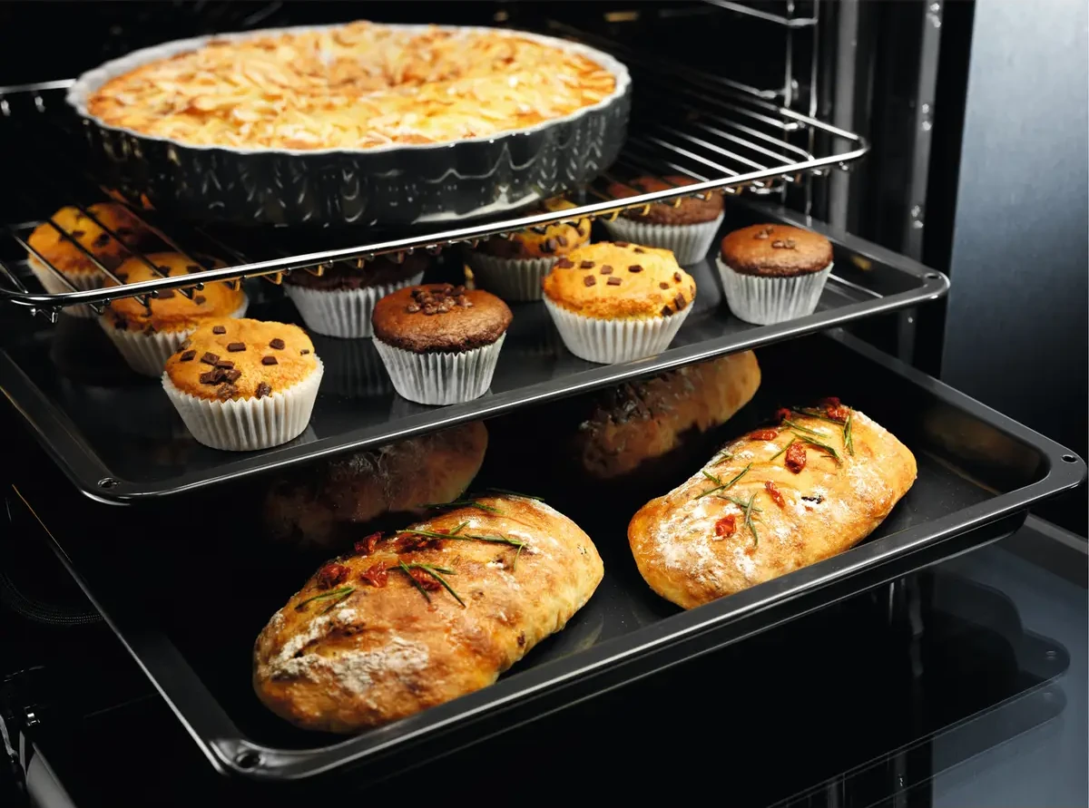 Electrolux EOD5C50Z ahjus mitmel tasandil küpsetamine suurema koguse jaoks