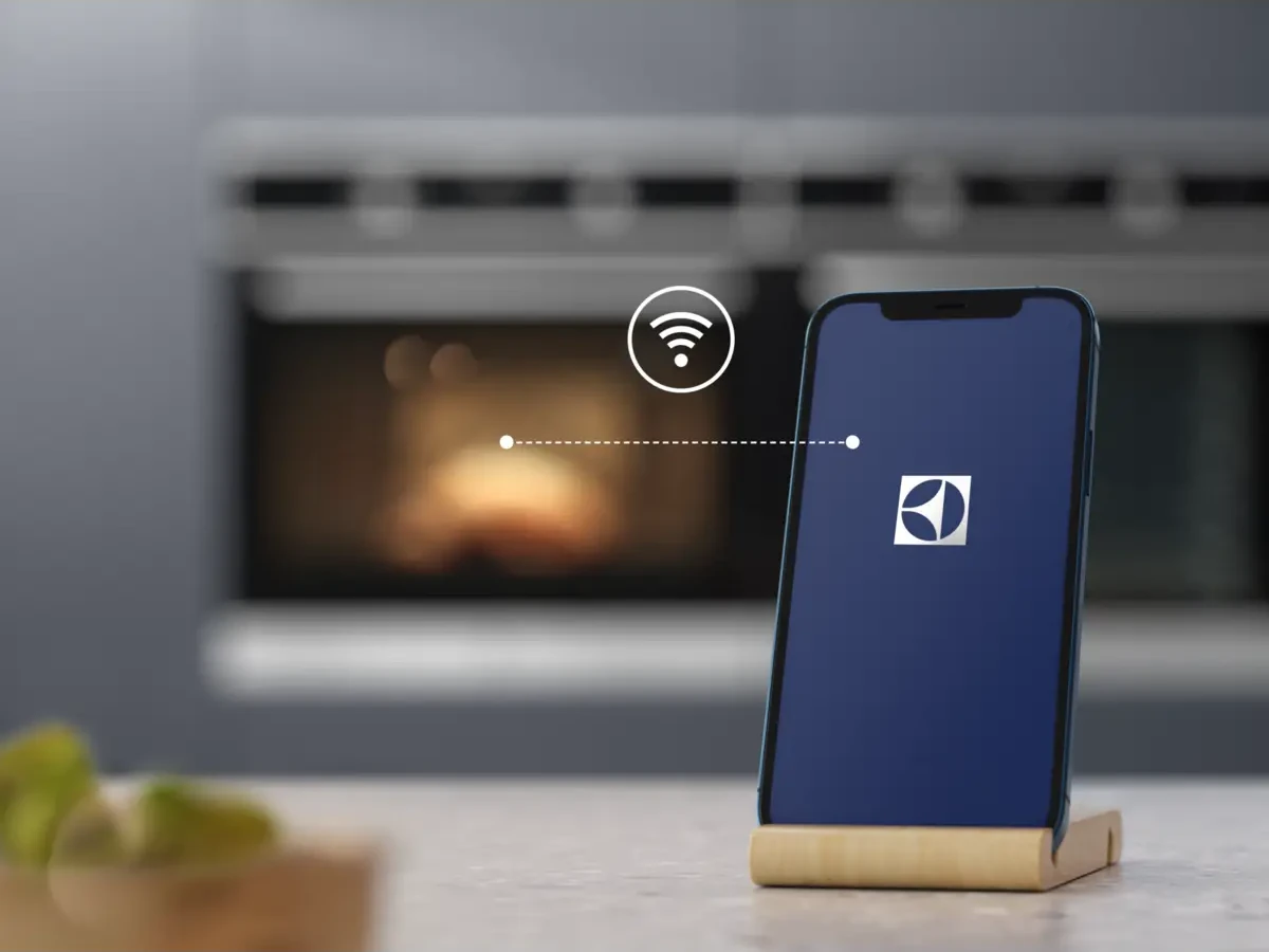 Electrolux nutikas ahi ja My Electrolux Kitchen rakendus nutitelefonis