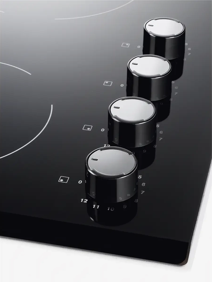 Electrolux KGG6407K gaasipliidiplaat küljel asuvate nuppudega