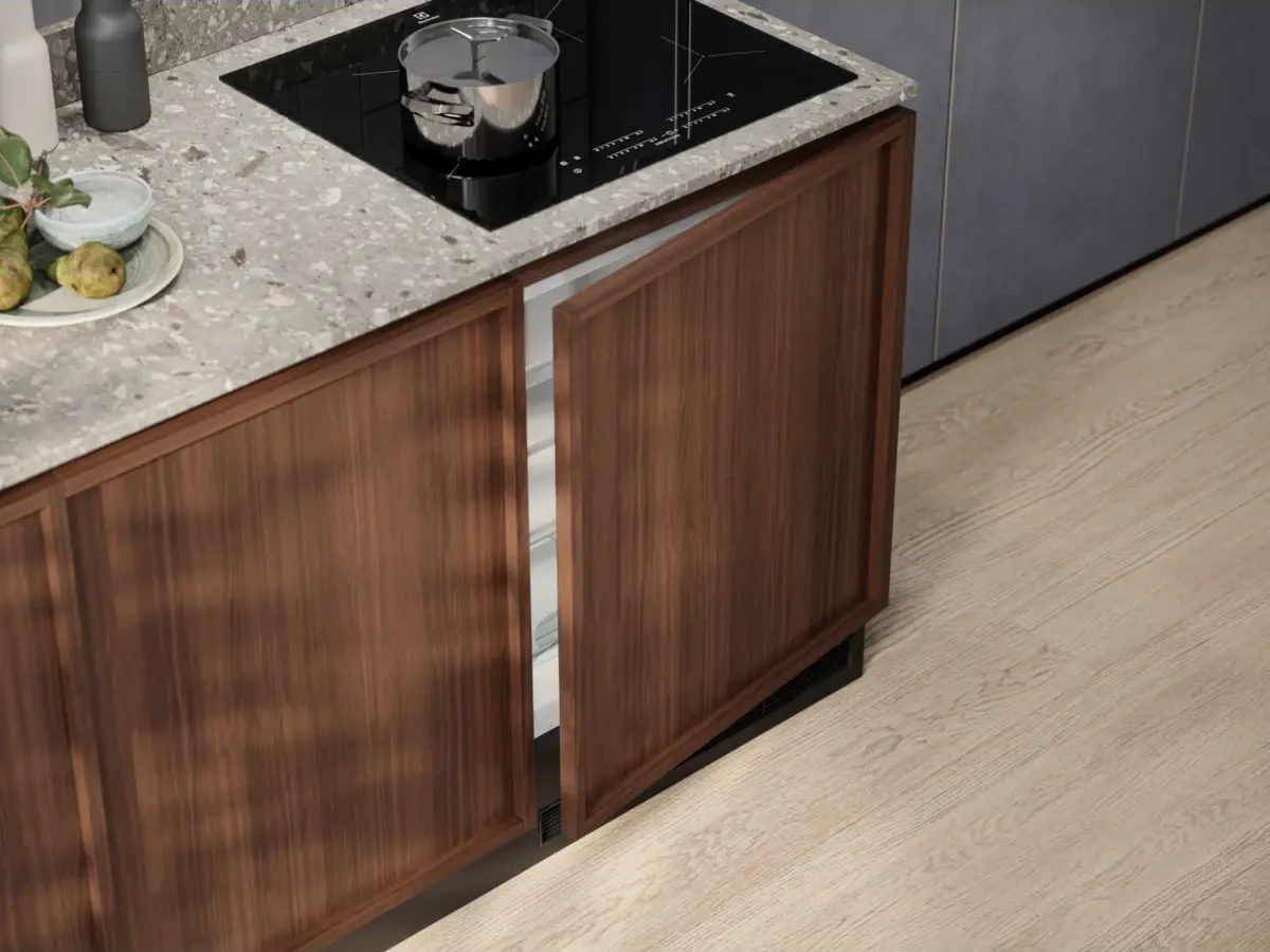 Electrolux LFB3AE82R integreeritav külmik väikeses köögis