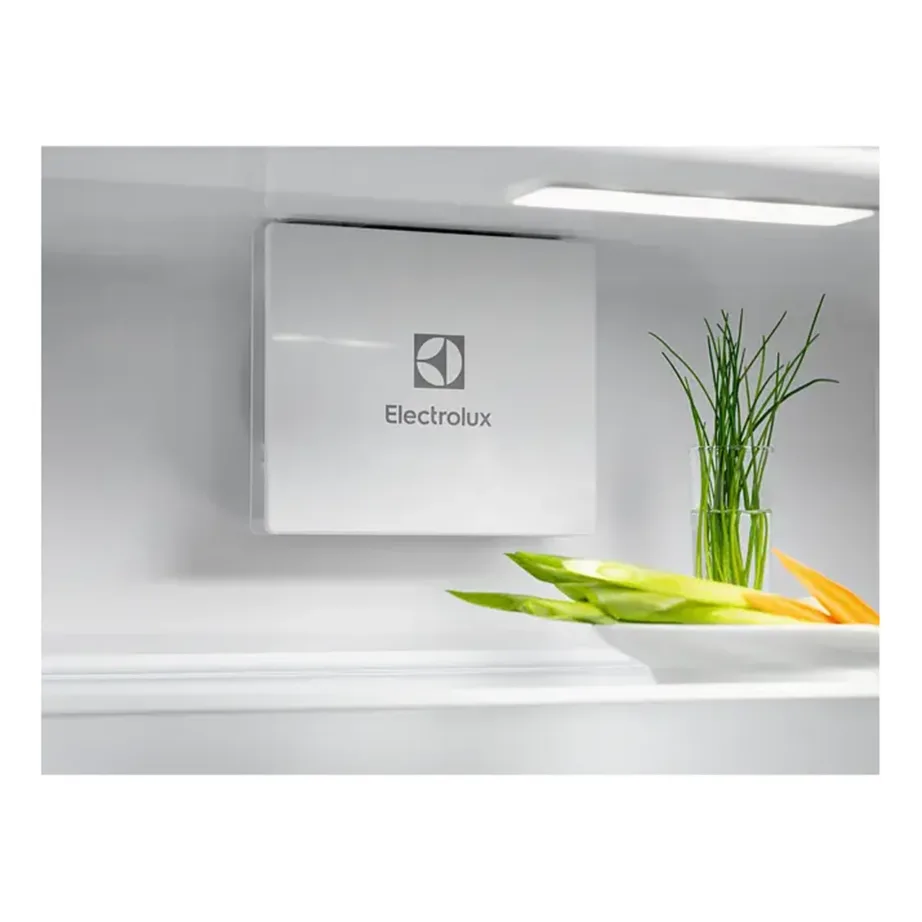Integreeritav külmik-sügavkülmik ColdSense ja DynamicAir tehnoloogiaga ELECTROLUX LND5FE18S, 196 l + 73 l, inverterkompressor, 180 cm kõrgus, 55 cm laius, liughinged, LED-valgustus, E-kl - 10