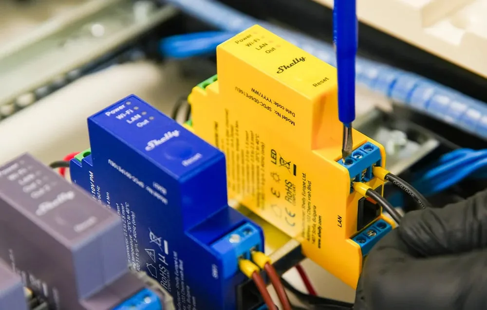 Stseenid, ajaplaanid, veebikutsed ja skriptid keerukate automatiseerimiste loomiseks