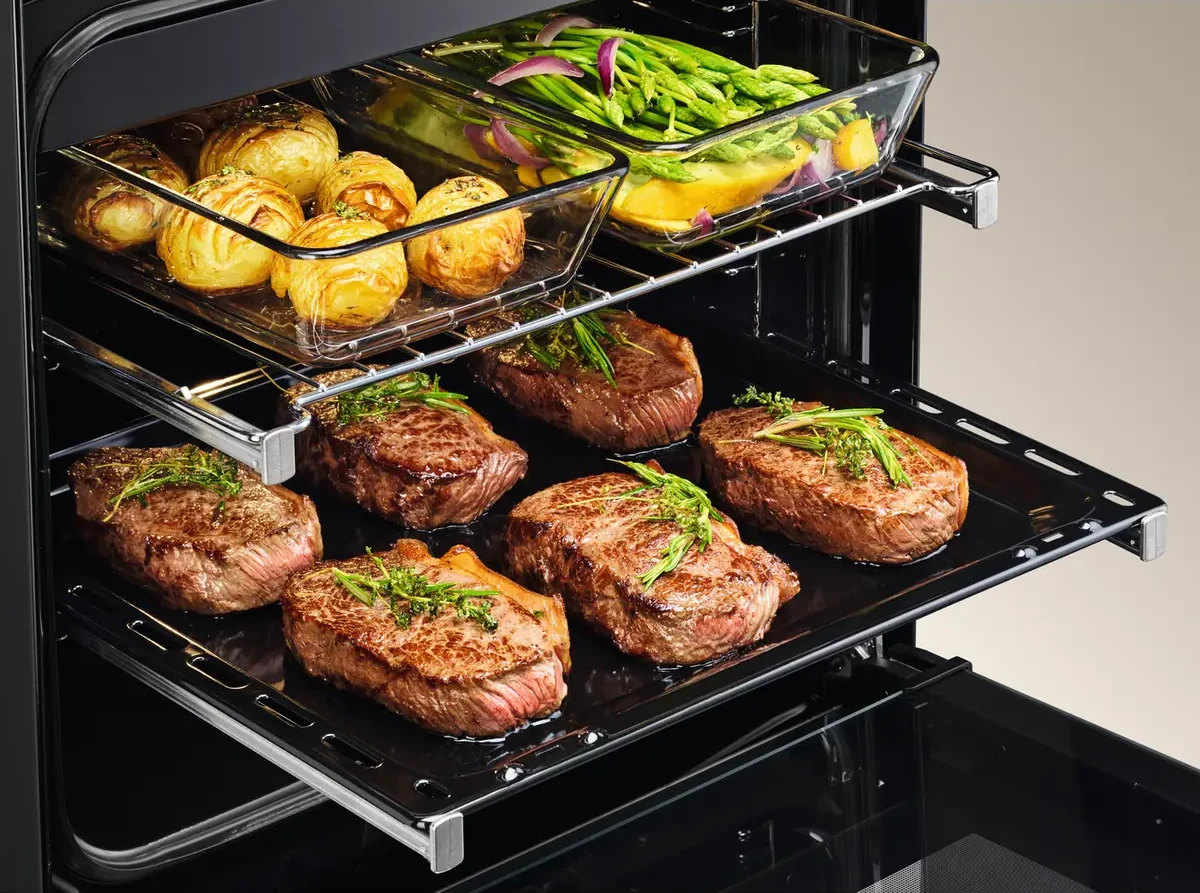 Teleskoopsiinid, mis võimaldavad ahjuresti ohutult välja tõmmata