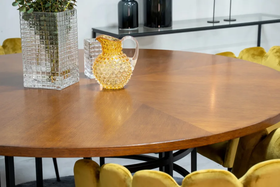 Ümmargune söögilauakomplekt Copenhagen kollaste sametist Limhamn tugitoolidega, GR19322 – 5