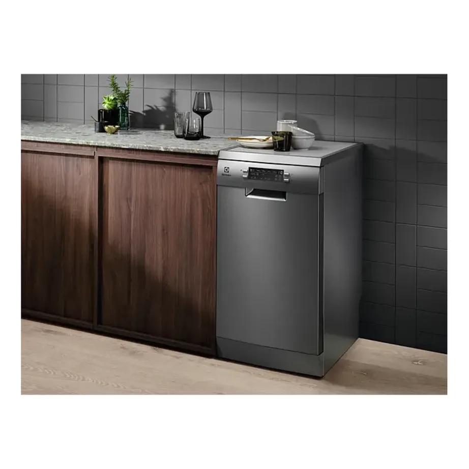 Kitsas 45 cm nõudepesumasin SatelliteCleaniga ELECTROLUX ESS43210SX, vabaseseisev, 10 nõudekomplekti, ExtraHygiene, MaxiFlex söögiriistasahtel, roostevaba teras, 46 dB, 8 programmi – 8