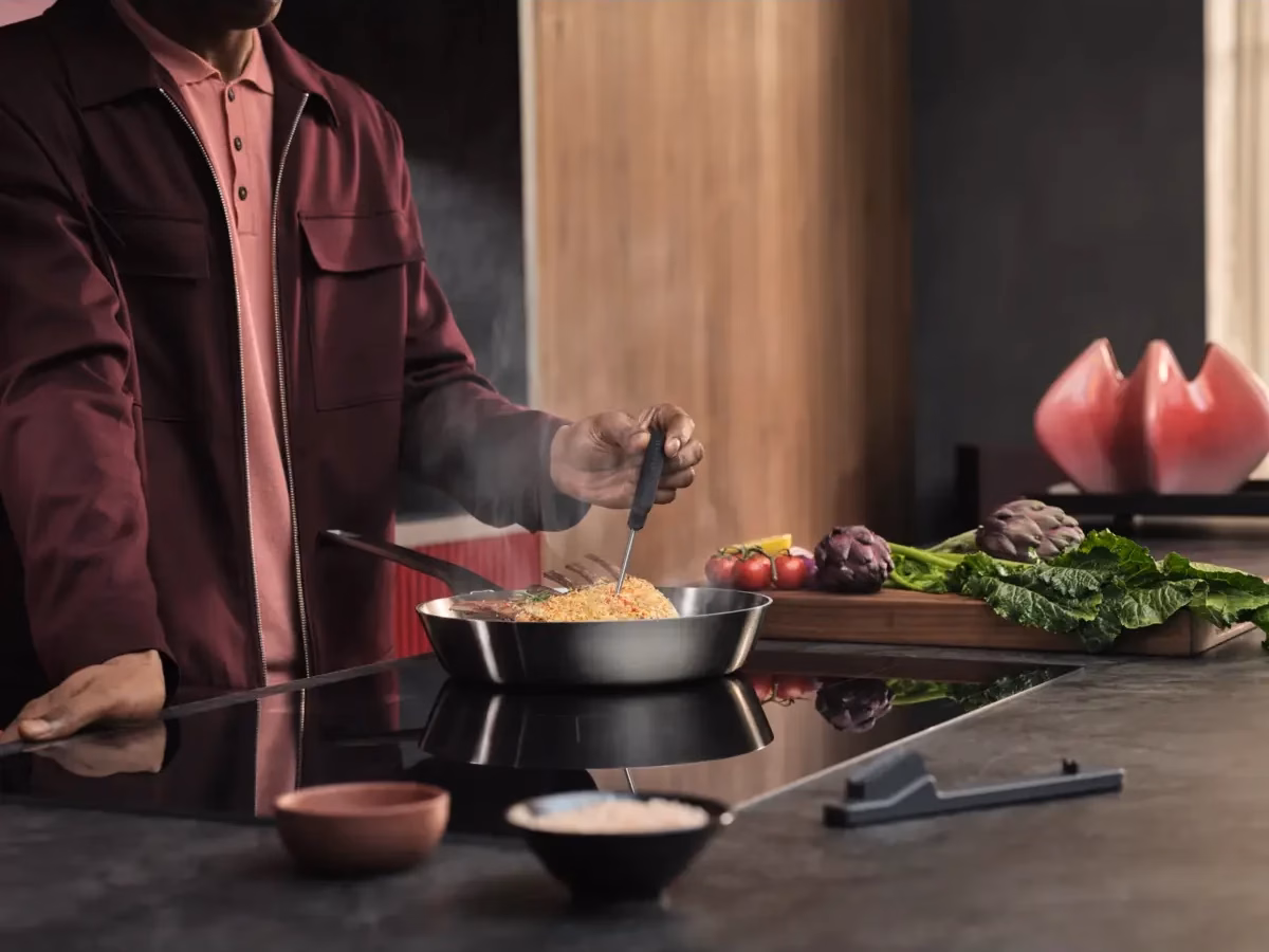 AEG TH85IH50IB induktsioonpliidiplaat juhtmevaba SensePro toidutermomeetriga